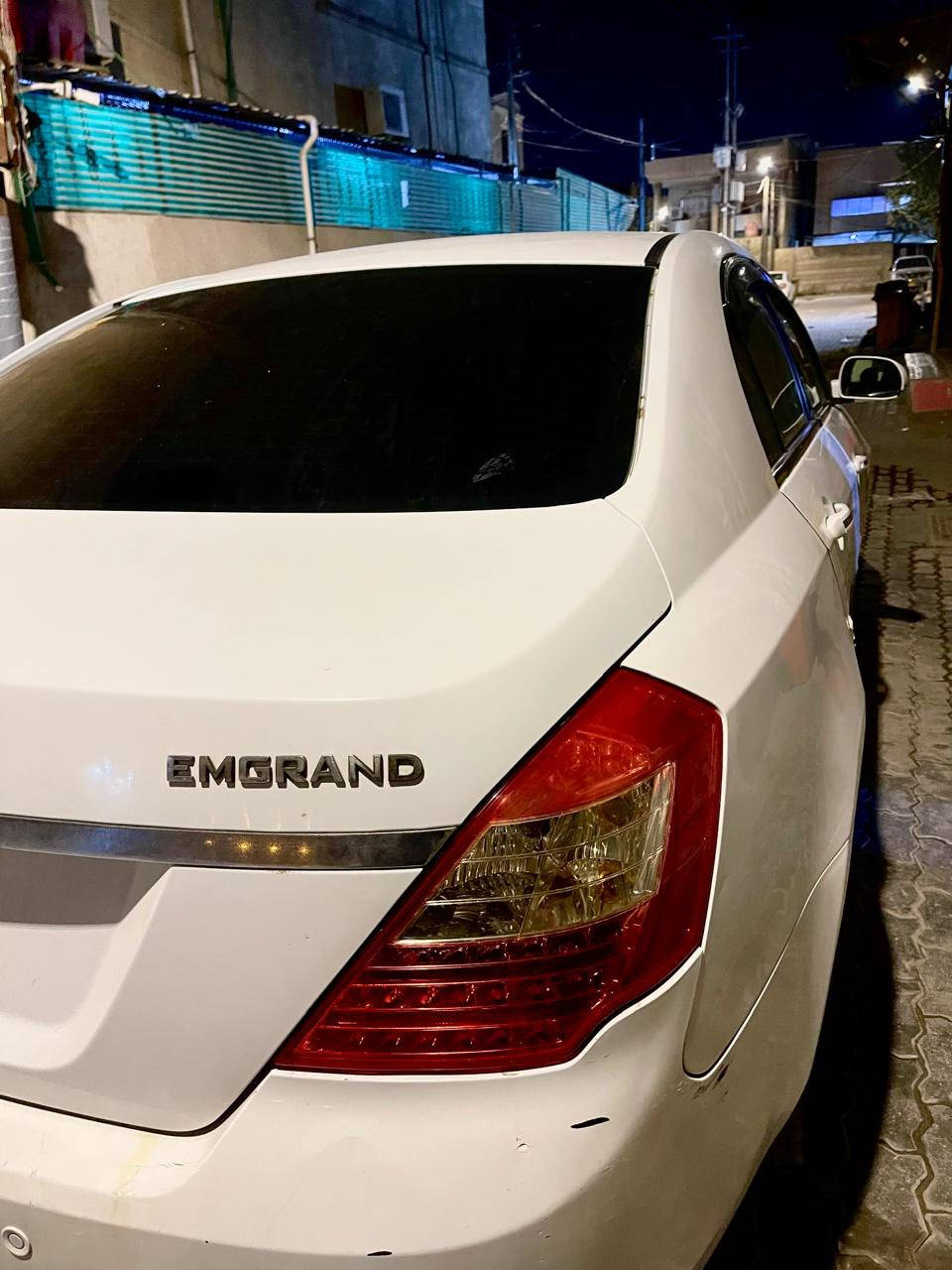 جيلي امكراند موديل ٢٠١٣  رقمهه بصره أ سياره كفاله من كلشي لا ضربه ولاصبغ بيهه داير خلفي فقط بي صبغ بدون حادث مكينه وكير جدد حداده جديده تخم تاير جديد باتري جديد منظومه تبريد جديده السياره كلهه ع البلاد كل نقص مابيهه وحته سونار فحص بيهه السياره للعلم السياره ماشيه ٤٥ الف 

السعر ٦٢ وبيهه شويه مجال 
البصره حي الجامعه 
الشراي يتصل ***********
