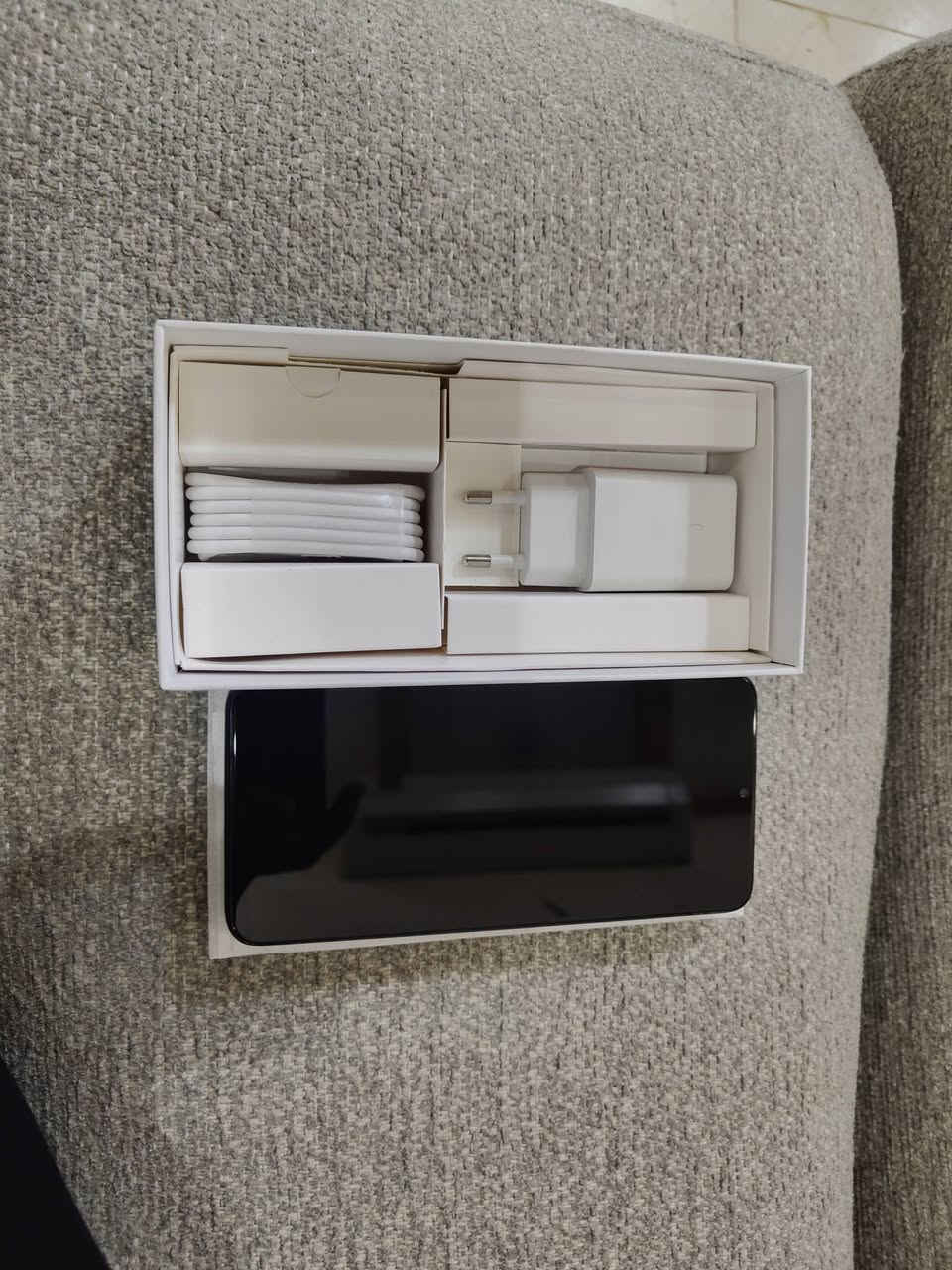 جهاز ريدمي نوت 8برو
ذاكرة 256 رام 8  معالج العاب قوي ( Helio G90T)  يعني بالعاب 60 فريم كامره خلفيه رباعيه بدقة 64 ميجابكسل بطارية كبيره 4500 مللي امبير تدعم الشحن السريع شاشه كبيره مقاس 6.53 بوصه دبل سيم كارت
جهاز نظيف بمعني الكلمه 
سعر 125 وبي مجال بسيط 
نجف حى الغدير


**إذا كنت صاحب هذا الإعلان وتريد حذفه لأي سبب، رجاءا أرسل رسالة إلى الدعم الفني**