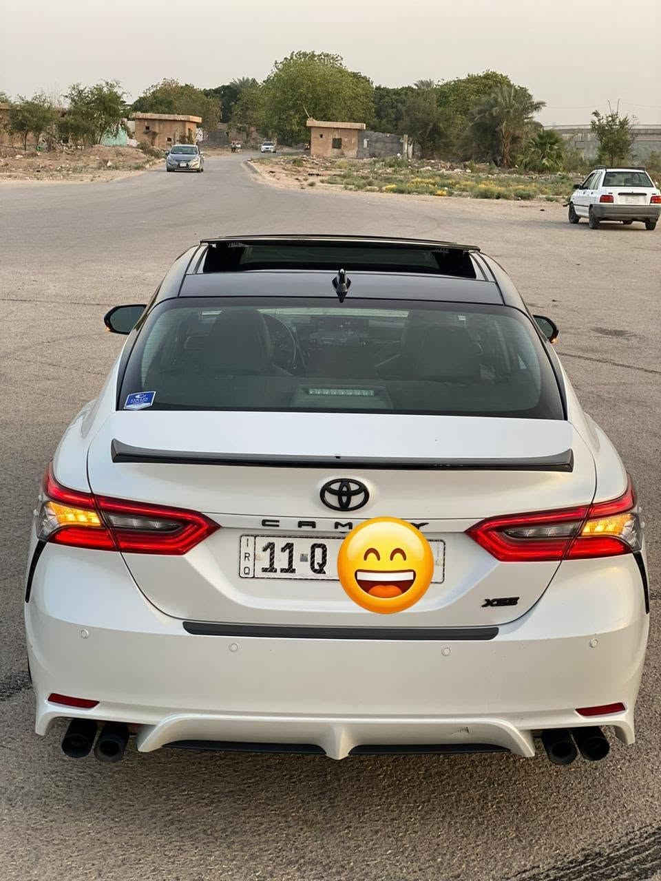 كامري xse موديل ٢٣ للبيع
٦سلندر 🚀🚀🚀 
وارد امريكي بيها صبغ بنيد وبيها بارد
السيارة فول مواصفات
بصمة
بانوراما
رادار ٣٦٠ درجة
حساسات ٣٦٠ درجة
كاميرات ٣٦٠ درجة
كشنات كهرباء تدفئة وتبريد
اوتو هولد
٣ انظمة قيادة
ماشية ٨٨ كم 
وبيها هواي مواصفات فول للاخير
للاستفسار
*********** كربلاء, العراق
