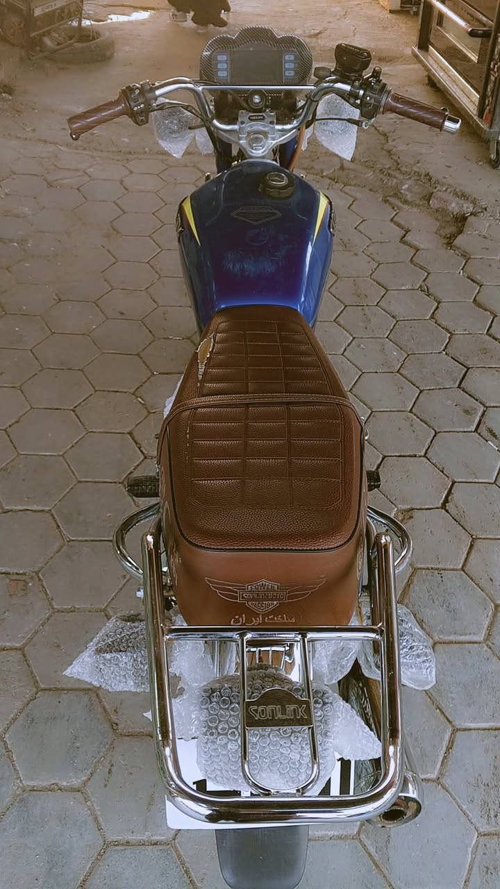 سلام عليكم دراجة للبيع موديل 24 كفاله عامه سعر خاص او تصال ع رقم *********** مكان واسط صويرة  شراي يشلع عيوني
