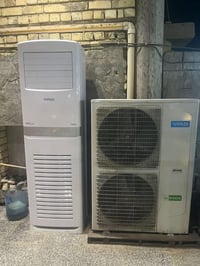 للبيع سبلت نوع الوادي  حجم 3 طن دبل فان  07700040021