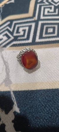 خاتم عقيق يماني • قديم • صياغة ثقيلة