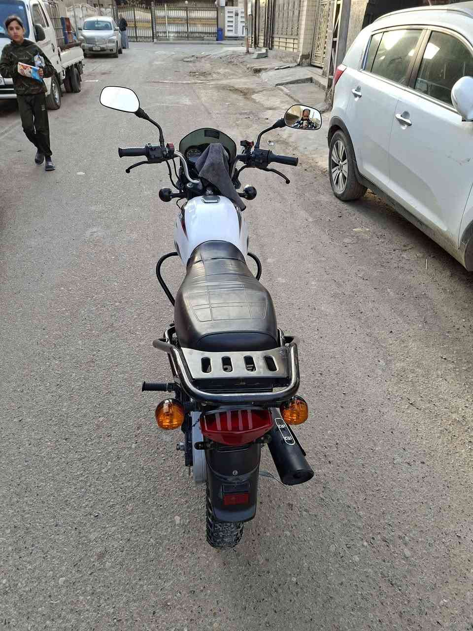 سلام عليكم بوكسر للبيع مديل 23 بيهه رقم سنويه بغداد تحويل ثاني يوم دراجه نضيفهه ما بيهه اي نقص تجي تكلب شوف بعينك احلى من صور دراجه ما كايمه مكينتهه ناعمه سعرهه مليونين 700 بيهه مجال استفسار على هذا رقم واتساب ورصيد ***********
