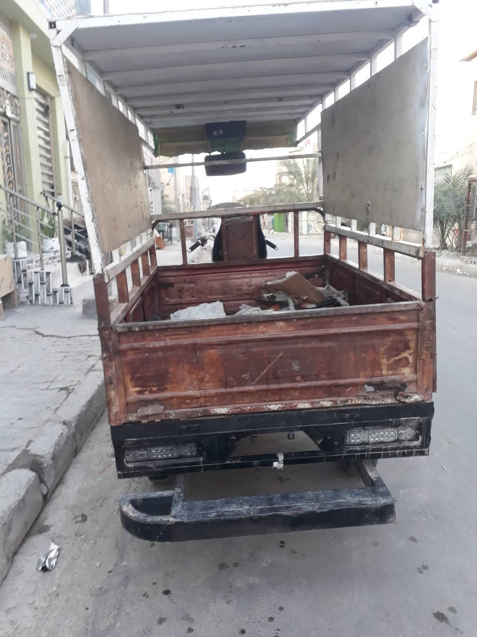 للبيع اسعر ستميه وخمسين اوراق*********** مديل 15
