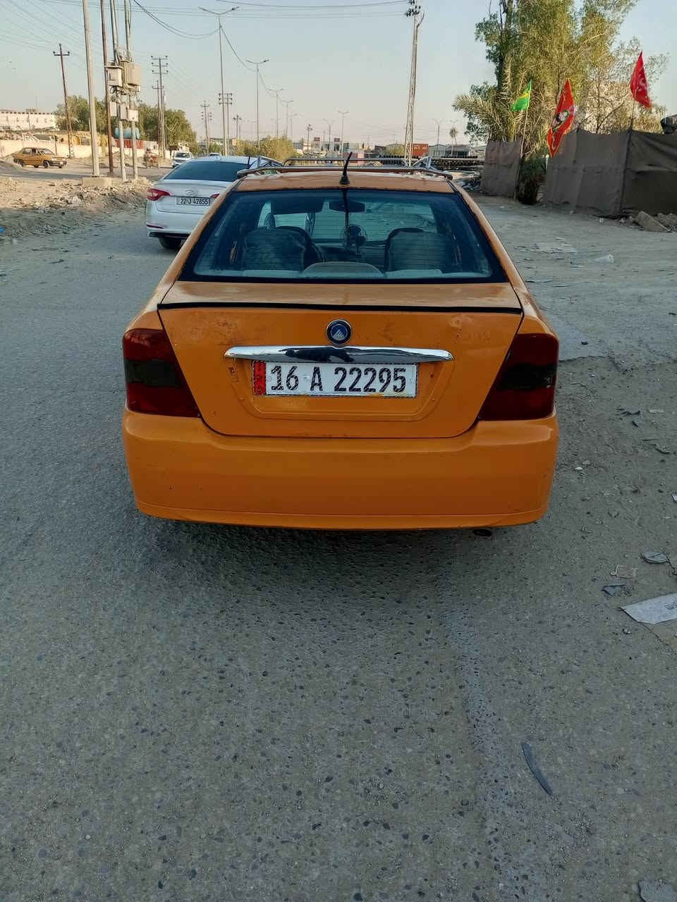السلام عليكم للبيع سياره جاهزه كير مكينه حداديه مصفره هيه وغرامات سنويه جديده راعيه موجود مكان الدوانيه ***********السعر ب15وبيه مجال قليل لشراي
