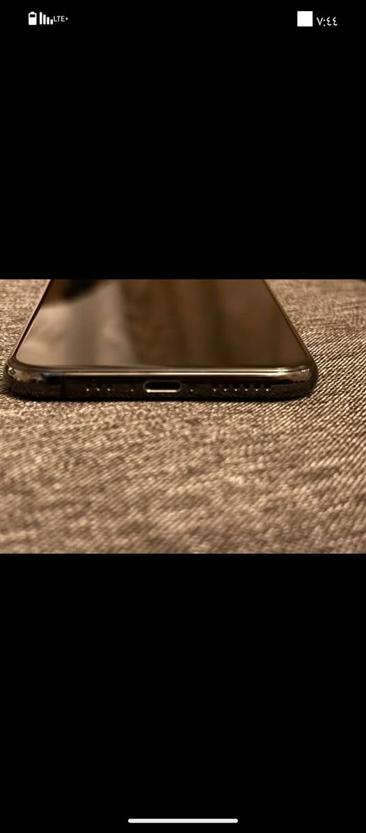 سلام عليكم ايفون x للبيع النجف جهاز نضيف فقط بصمه الوجه متوقفه العنوان نجف الاشرف رقم الهاتف ***********
