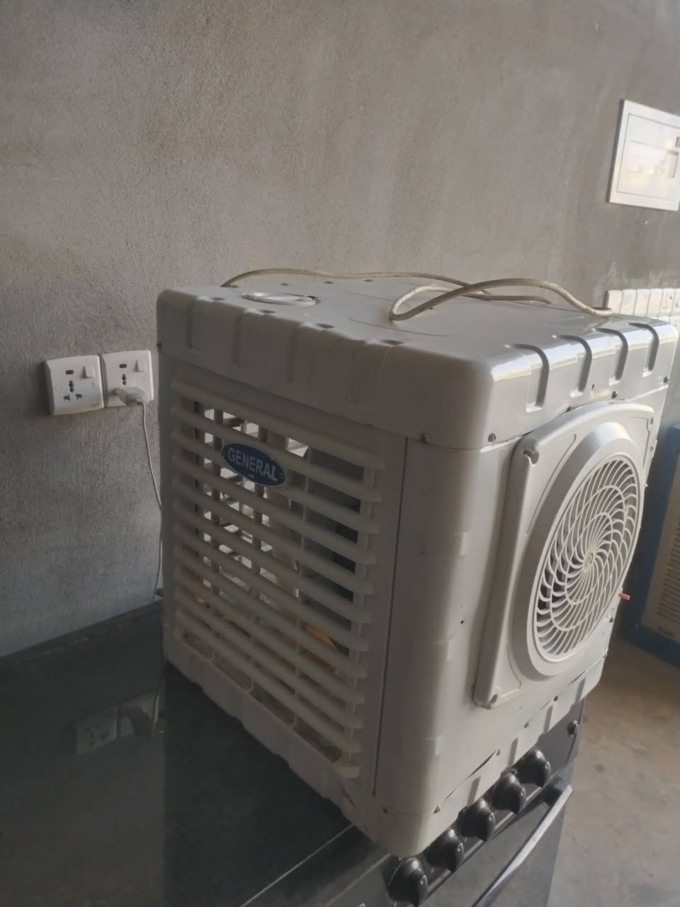 موبەریدەی بچوک    دووسورعە  ماتۆر   ملف مەس   واتەر پەمپ
زۆر   پاکوو جوانە   

35هەزار   سمود   ***********
