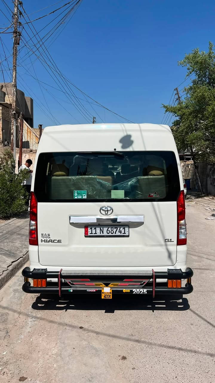سياره هايس بوز وكالة شركه ساس موديل ٢٠٢٥ 
السيارة تحت الضمان ثمانية تبدلات دهن مجاني او ٤٠ الف  ماشيه اقل الست الاف 
كراسي محور الارضيه سفري الكشنات تلبيس خلية نحل 
درع بوشيه مع كرس قلاب 
بيع او مراوس بهايس ١٦ او ١٧ او ١٨ تكون نضيفة وماشية قليل

للتواصل على الرقم ***********
فقط رقم اتصال وواتساب موجود

