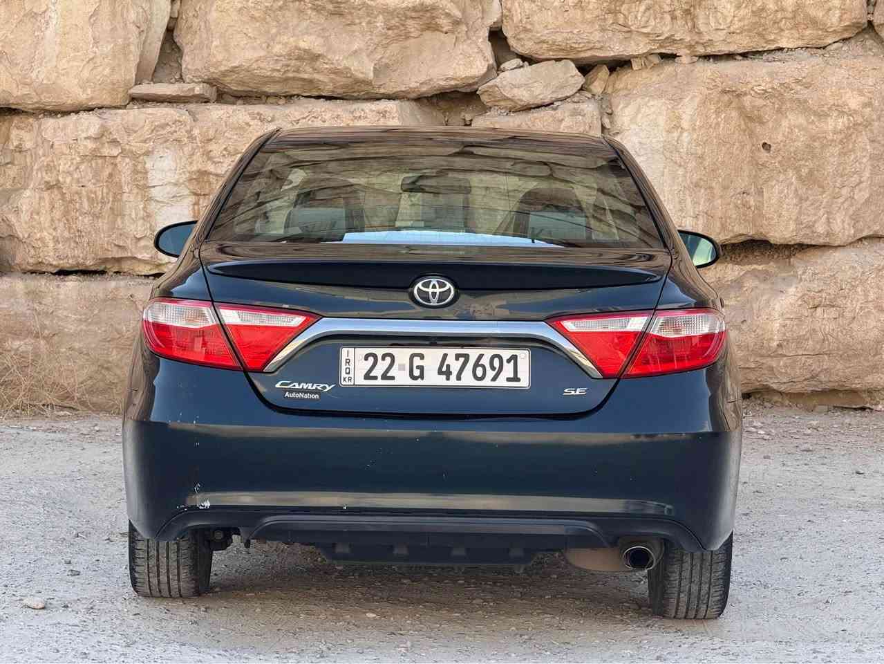 للبيع تويوتا كامري موديل ٢٠١٦ مواصفات se رقم اربيل دولي سنوية جديدة لغاية ٢٠٢٩ شرط التحويل شاشة وكامرة كشنات جلد و كهربائي داخل اصفر شفتات بالاستيرن تحكم وتحديد سرعة محرك ٤ حجم ٢٥٠٠ گير ومحرك شرط صدر امامي وخلفي ٤ تايرات جديد بيه ضرر جاملغ و بونيد بدون شواصي و بدون ايرباك وبيه ٣ ابواب صبغ امريكا يعني مجموع ٥ قطع صبغ بس كله بدون دواخل سيارة جاهزة من دينار واحد مصرف مابيه بدون رصعات و شخوط وتعديل السعر ١١٧ وبيه مجال للشراي اخوان كاتب كل التفاصيل اقرا المنشور كامل شراي خابرني وتدلل ما اجاوب تعليقات مكان السيارة كركوك رقم الموبايل 
*********** كركوك, العراق
