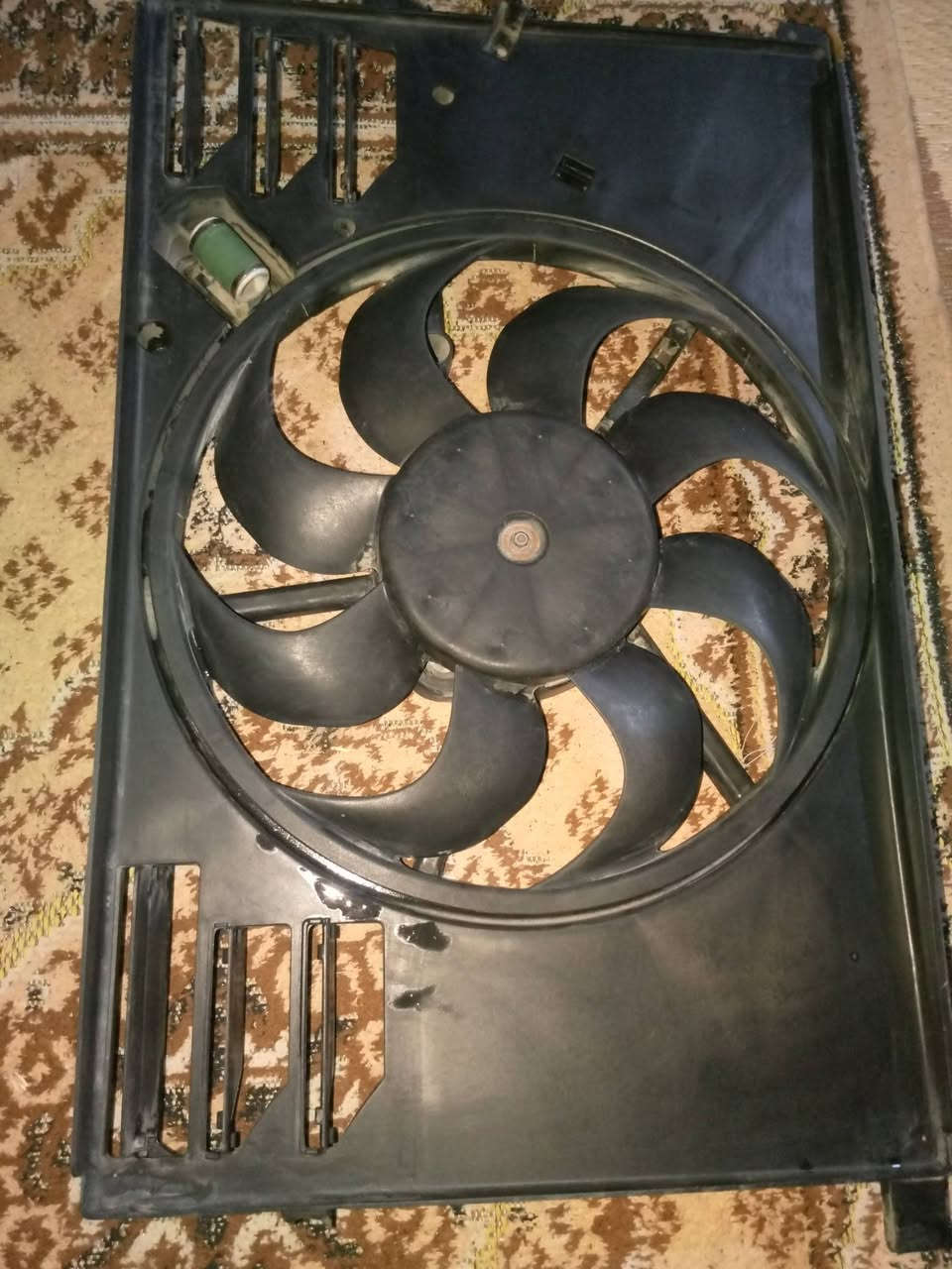 سلام عليكم غراض جيب رنكد البيع ***********
