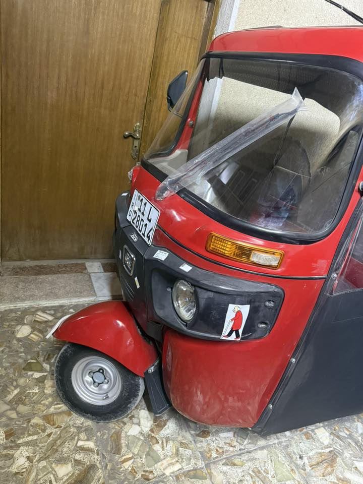 22 رقم وسنويه مكينه مكفوله تكتك جاهزه لشغل سعرر 8700 شراي يتصل ***********
