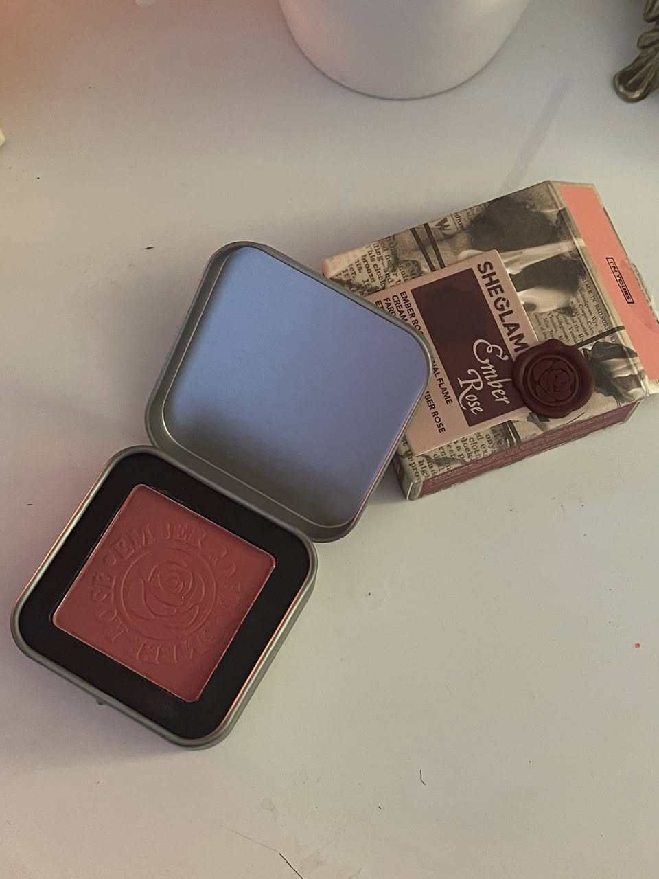 بلشر امبر روز شيكلام | Sheglam Ember Rose Eternal Flame Cream Blush سعر 5


**إذا كنت صاحب هذا الإعلان وتريد حذفه لأي سبب، رجاءا أرسل رسالة إلى الدعم الفني**