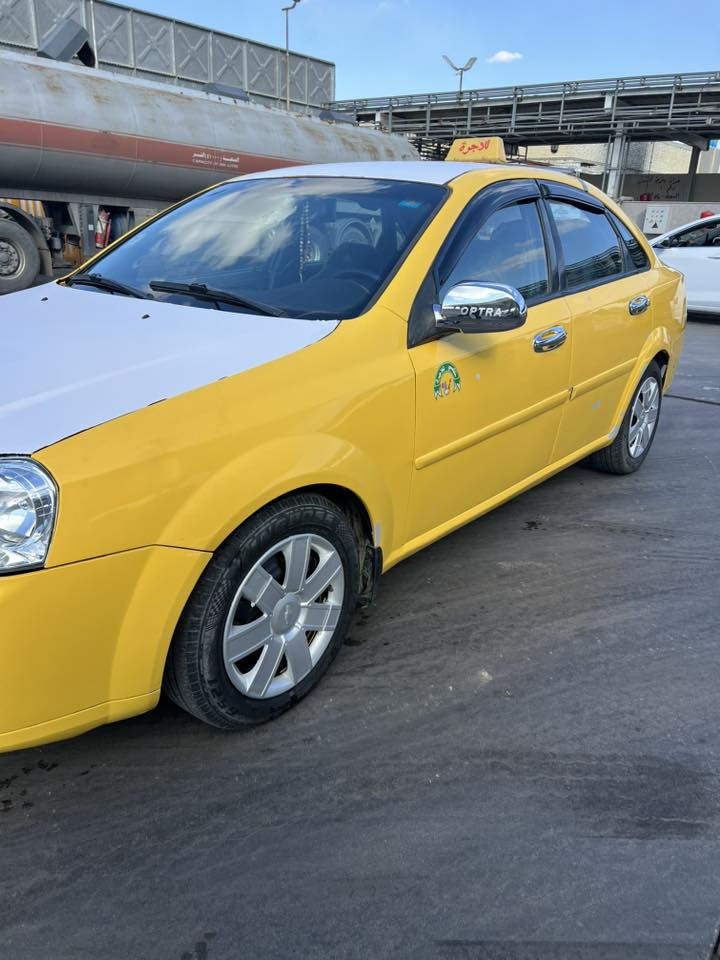 السلام عليكم

اوبترا 2011 للبيع 

كير محرك جديد

تخم تايرات جديد 

صدر امامي خلفي جديد 

مصفرة هيئة ومرور 

رقم انكليزي بغداد لغاية2029

تبريد شغال 

السيارة ما ناقها شي  

السعر 62 بيهال مجال بسيط

السيارة شرط التحويل 

***********
