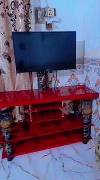 ميز بلازما • للبيع • قابل تفاوض