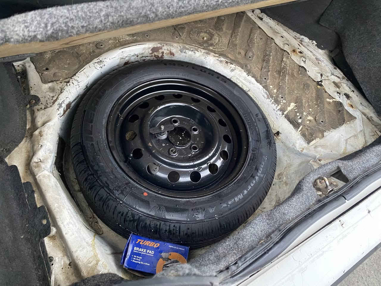 السلام عليكم
مازدا 626 للبيع
موديل 1987
كير عادي
تبريد بلادي 
رقم نينوى مسطرة
“شرط التحويل”
مكينه 12 بخ
مكينه وكير مابيهم شي
سياره نظيفه وجاهزه  
ضرر قطعتين. جاملغ السايق وبوند. 
‏فتحة سقف كهرب جامات كهرب
الشراي يتصل ***********
