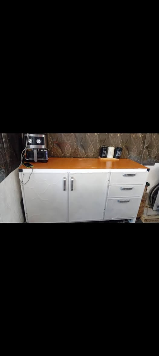 كاونتر للبيع ١٧٥ الف وبي مجال للاتصال ***********
