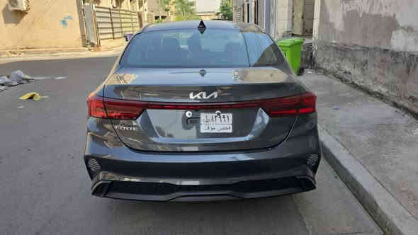 السلام عليكم من رخصه الآدمن 
للبيع كيا فورتي موديل ٢٠٢٤ كلين تايتل حادثها فقط مازدا يمين ومبدله امريكيه اصليه دخول جديد مرقم بغداد باسمي السعر ١٦٩ ورقه وبيها مجال قليل السياره بعدهه شركه مواصفات LXS
المواصفات 
رادار امامي خلفي نقط عمياء 
كروس سرعه قياده ذاتيه 
ويل كب حجم ١٦ انج
اوتو بريك رجوع للخلف
اندرويد اوتو مع ابل كار بلي 
تحديد مسار 
اواكس يو اس بي 
للاستفسار  الاتصال على الرقم او مراسله الصفحه 
***********
ابو جبل الخزعلي
ادناه صور الحادث وصور السياره علمآ ان الايرباك مسستم فقط الدرگه
