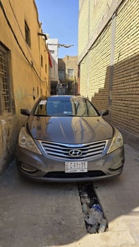 ازيرا 2013 وارد امريكي بيها جاملغ وبنيد بدون دواخل كير ومحرك مامفتوح ش...