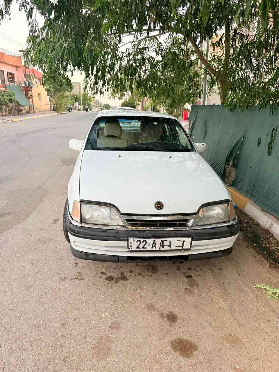 سلام عليكم أوبل أوميجا موديل 92 جام كهربائي گير ومحرك بطه VVT3000  تبريد فقط يريد كمبريسور تبدل كلهاشغال كهربائي شغال تايرات جديده صدر امامي خلفي كلها مضبوط ما بي أي عيب لا صبغ ولا شي والواقع احلى بعد من الصوره بس سنوية ساقطه وهذا ينزل من السعر  مكانها كركوك 
رقم الهاتف *********** (***********
