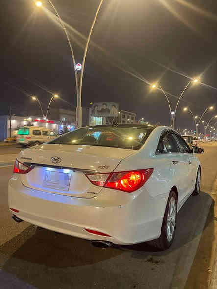 وبيها صبغ شبه احزام السونار موجود جوه السياره جاهز 

مكينه كير تبريد ثلج حداده 50 بل الميه رقم بصره تحويل 

سنويه ال28        السعر (85) وبيها مجال الأشراي 

        ***********
