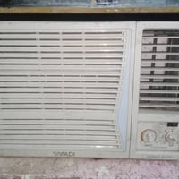 مكيف 2 طن للبيع شغال بس الهواء مالته شويه حار ما اعرف الخلل بيمن احتما...