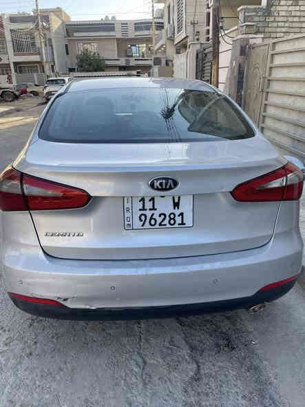 السلام عليكم سيراتو مديل ٢٠١٥ خليجي فوووول ماعدا البصمه السياره مكفوله من الضربه والصبغ السياره فتحه مري شفط تحكمات شفتات السياره نظام ايكو سبورت نورمال مكينه ١٦٠٠ دوش كير At خير من الله تحويل ماسوي وكاله 
صدر جديد 
دوشمه جديده 
تايرات ويل جديدات 
غرفه احتراق جديده 

العنوان بغداد حي الجهاد 
السعر ١٢٨ وبيه مجال قليل 
***********
