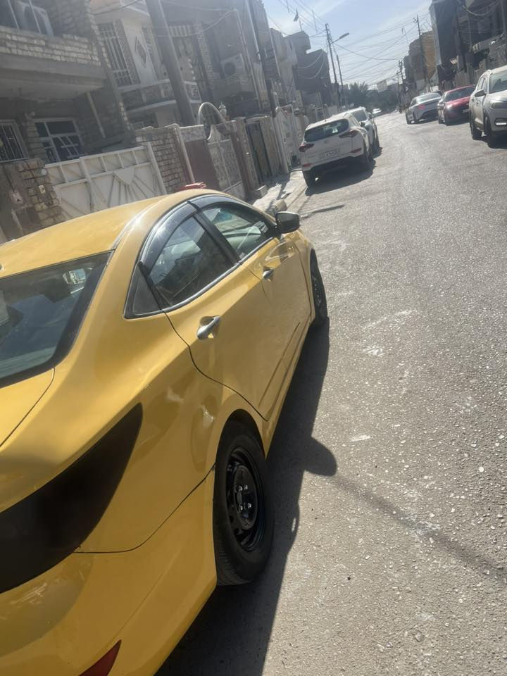 سلام عليكم اكسنت ١٤ امريكي حادث باب سايق وجاملغ بس باب مبدل ليبل واحد سياره حلوه كامله مصفره هييه وغرامات رقم بغداد نكليزي تخم تاير حداده جديده باتري جديد تبريد جديد مدوشمه ارضيه +كشنات +تنته سياره ماتذب عليه ربع كبل شارع عنوان بغداد الزعفرانيه  السعر ٧٥
***********
