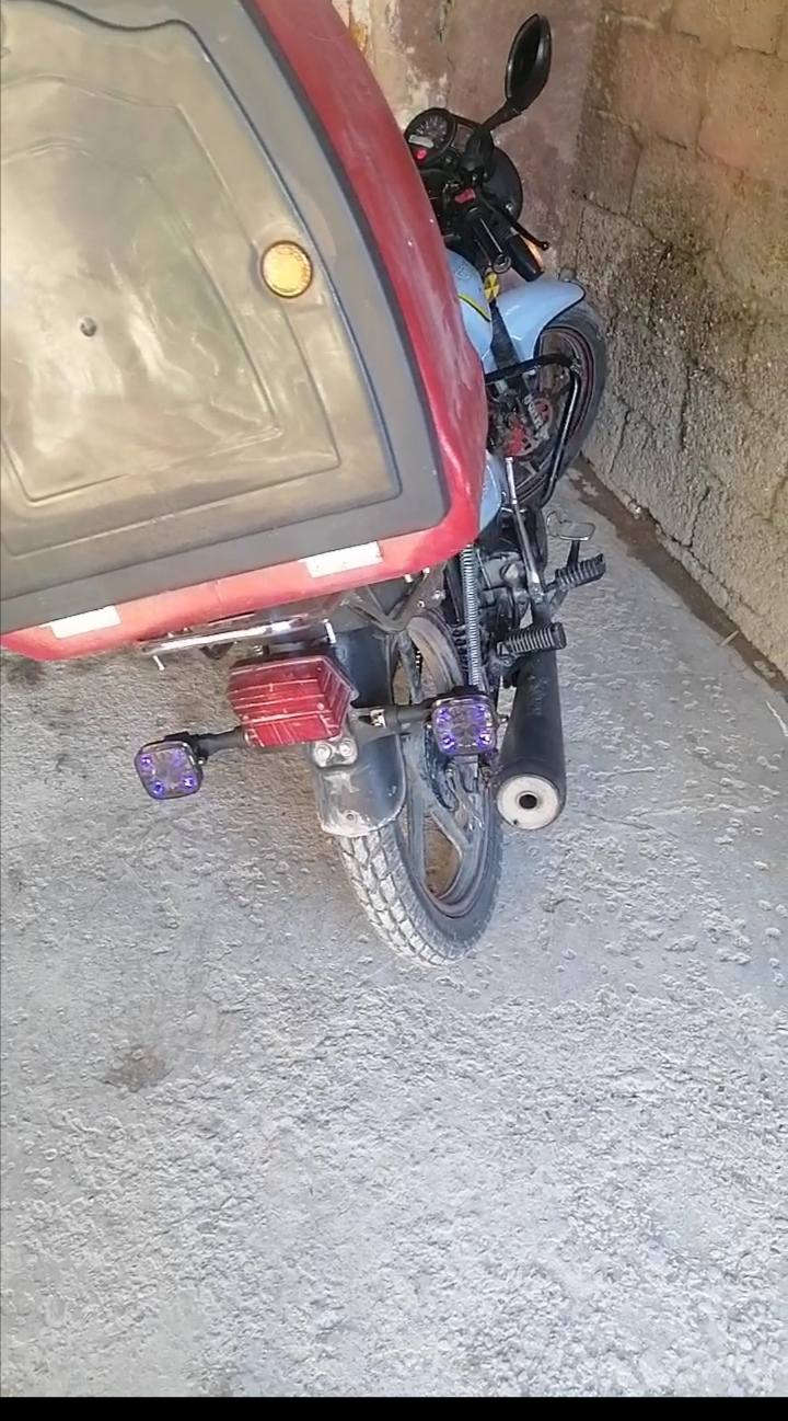 السلام عليكم دراجه سونليك للبيع
مكاني بغداد الطالبيه
دراجه مديل 2025
كفاله محرك وكير
كهربائيات كلها شغاله
هندر سلف بكل وقت
نقصها بس صفاحيه السيره

الدراجه اريدها ب 900 و بيها مجال

***********
