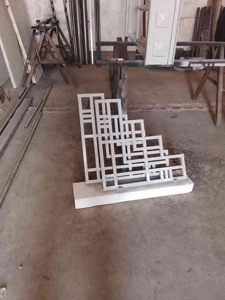 موجود حداد متنقل العنوان تكريت قرب مدرسة الخنساء للطلب الاتصال على الرقم ***********
