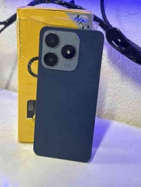 عندي هاذ التلفون أريد مراوس ببلي فور سلم او فات ممهكر و انطي فرق 50 كا...