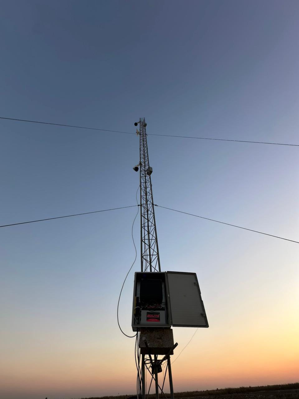 كاميرات مراقبة والطاقة الشمسية 🛜☀️
تجهيز تنصيب صيانة كافة المشاريع الكبيرة 🚛

***********
