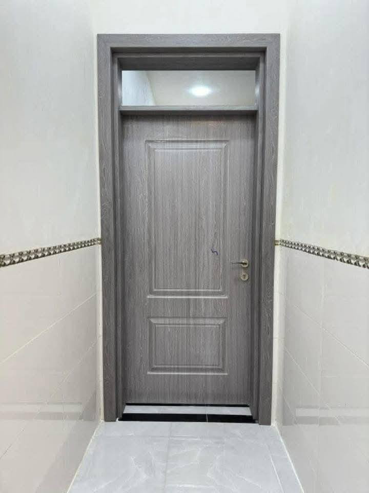 أبواب عراقي شمالي وأبواب تركي كافة الاحجام والأشكال بأنسب الأسعار مع كادر عمل *********** و***********
