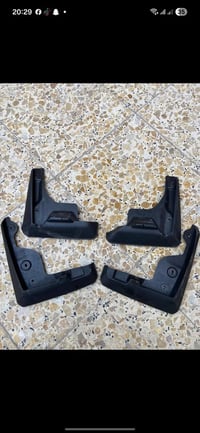 عندي ادوات كورلا امريكي بلادي  مفتوح من سياره شرط مكتوب made canada بس...