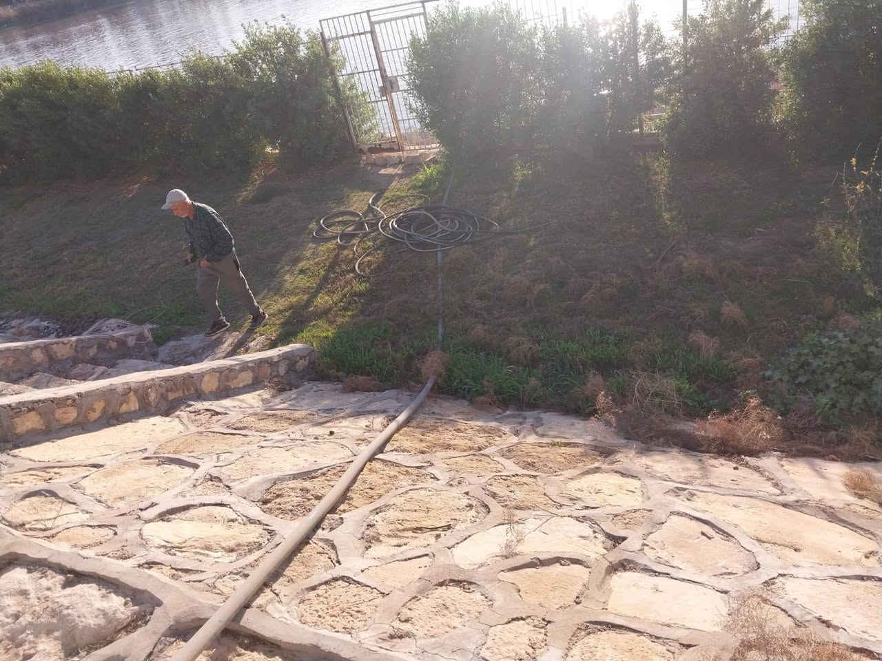 للبيع
مزرعه شاطية 2000 متر الواجهة 20 تحتوي على بيت ومسبح موقها الزعفرانية نهاية زراعي بيت بنية المزرعة تتاجر شفتات سعرها 275 للاستفسار الاتصال على الرقم 

***********
