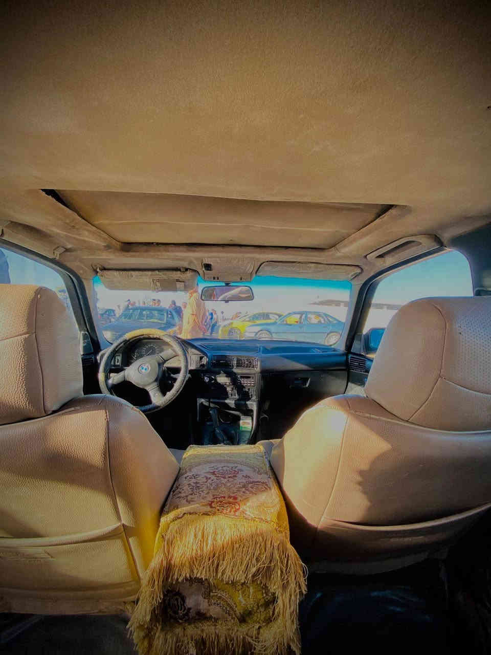 520 كبس كير عادي
موديل 91 
كوبون بانزين بيها
رقم دهوك باسمي
سنوية لل 27
تبريد شرط
فتحه سقف
كوبيوتر شغال 
اربع جامات كهرب
كشنات جلد

***********
