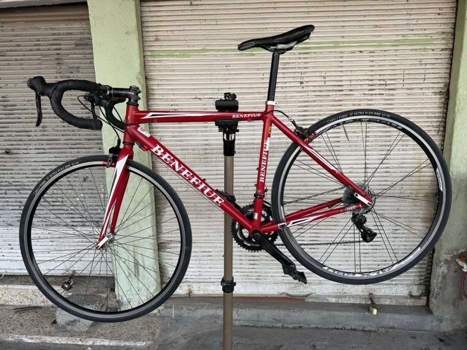 دراجة هوائية شركة بنيفيو 🚴🏻‍♂️ رود سباق 

الصنع صيني 🇨🇳 الأصلي مال باله 

سنة الصنع عام 2020

القياس28/c700

المعدن ألمنيوم 

قياس الفريم M مديم 50cm

السستم شيمانو تورني ياباني 

المكينة 3/8

لعابات شيمانو تياكرا 

نقال امامي شيمانو تورني

عقرب خلفي شيمانو تورني 

السعر 250 الف دينار 

عنوان المحل موصل أيمن تقاطع شارع كنيسة الساعة 🚴🏻‍♂️🚴

يوجد توصيل 🚚 كافة محافظات العراق 🇮🇶 

☎️***********
📞***********
