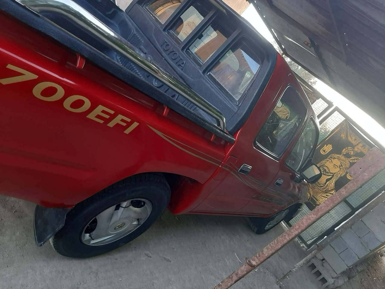 السلام عليكم
جمره 2005مصبوغه عام جماليه فقط شاصي مكفول مكينه كير خير من الله 

رقمي ***********
