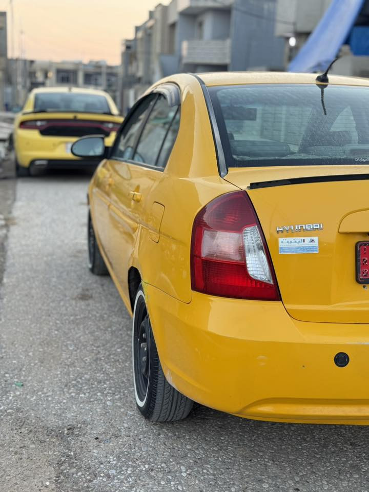 سلام عليكم
سياره اكسنت دبدوب للبيع 
موديل 2009 كابون بانزين 
رقم بغداد انكليزي  بسمي شرط التحويل
حادثها جاملغ الخلفي بيها داخل وموضح بصوره و جاملغ امامي مبدل بدون دواخل سعر 82 وبيها مجال للتواصل***********
