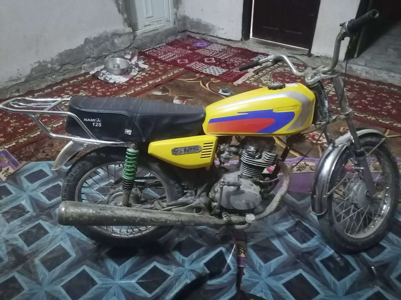 السلام عليكم
الحلال للبيع 170 وبيه شويه مجال جوه السوگ  كلك اكفلك بس سرقه مكانه الحمزه الشرقي ***********
