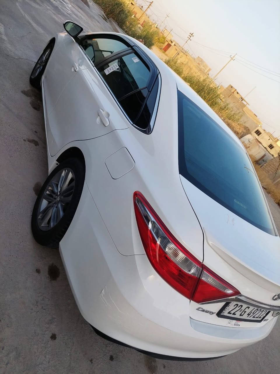 السلامه عليكم 
كامري للبيع موديل 2017se
السياره كلين رقم اربيل 
السعر 180وبيها مجال قليل 
المكان كركوك 
رقم الهاتف ***********
