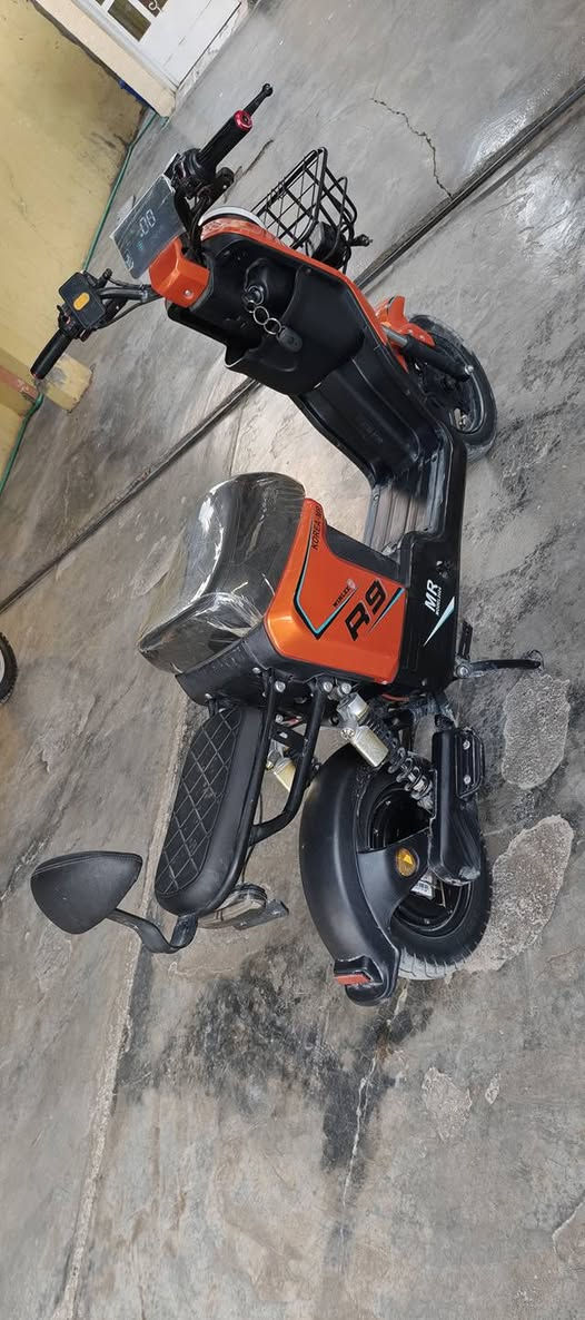 السلام عليكم دراجه شحن موديل 25 بطاريات5فول مواصفات نضام بك مكاني شهربان سعر 425وبي مجال بسيط ***********
