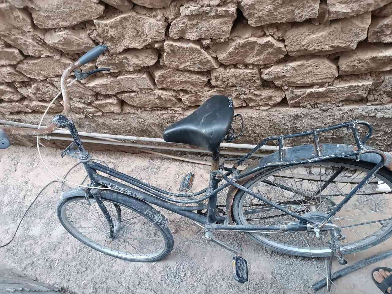 غراض مستعمله للبيع بأسعار مناسبه 
أبيعهن على حطتهن يابه 
طباخ صغير 15 الف شغال
طباخ كبير 30 الف شغال چنه نستخدمه وعفنه اوووك شغال
باسكل 15 الف
محرررك سياره شغال 150 الف


**إذا كنت صاحب هذا الإعلان وتريد حذفه لأي سبب، رجاءا أرسل رسالة إلى الدعم الفني**