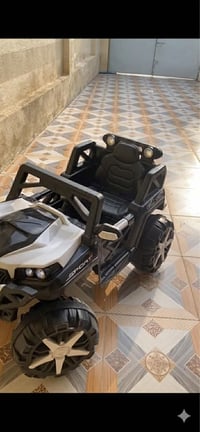 سيارة أطفال • نقص بطارية