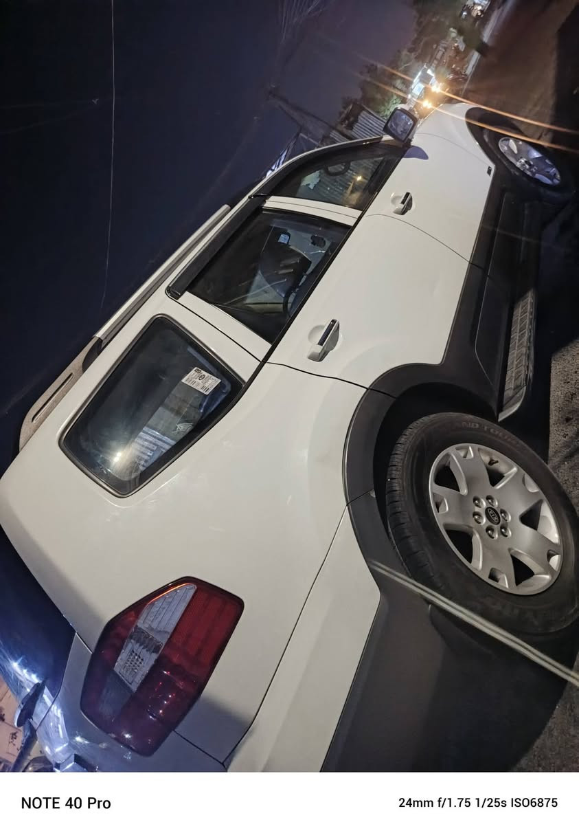 للبيع كيا موهافي ١١ماشيه ٩٦ بغداد رقم انكليزي بأسمي كير ومحرك شرط الفحص مامفتوح مكاني بغداد الشعب *********** السعر ١٥٠
