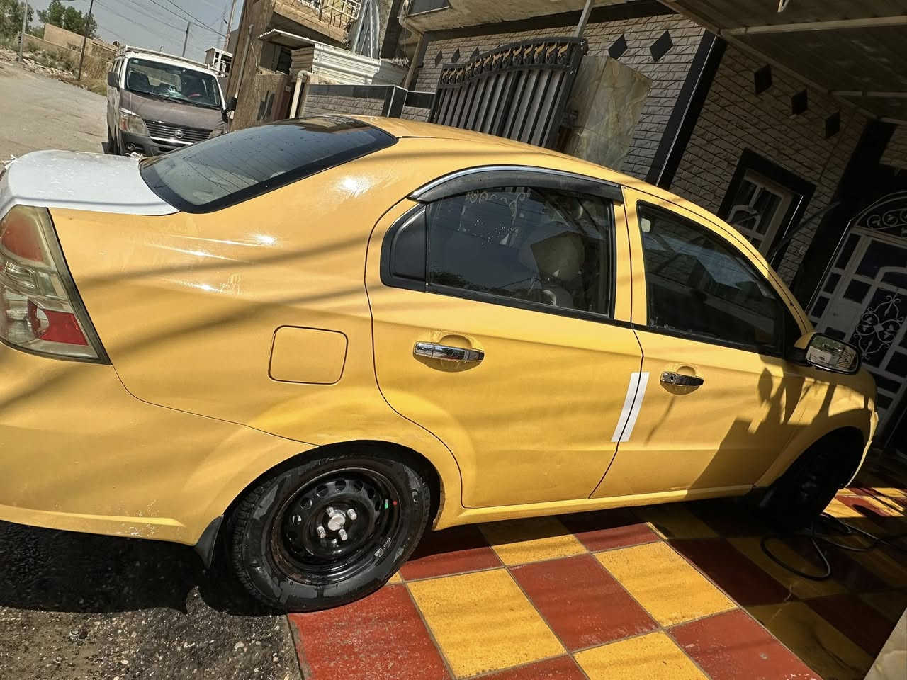 السلام عليكم
افيو مفتوح موديل 2011 مال الشركه عامه سياره جديده ع صبغه الشركه جاهزة مكينه كير مكفول جديد شرط الفحص سياره كهربائيات كلهة شغاله صدر حداديه كامله كبل للشارع
رقمه كربلاء موجوده بالحله سنويه لل ٢٧  سياره نضيفه وبالحقيقة بعد احلى وانضف

السعر 67 وبي مجال قليل 

***********
