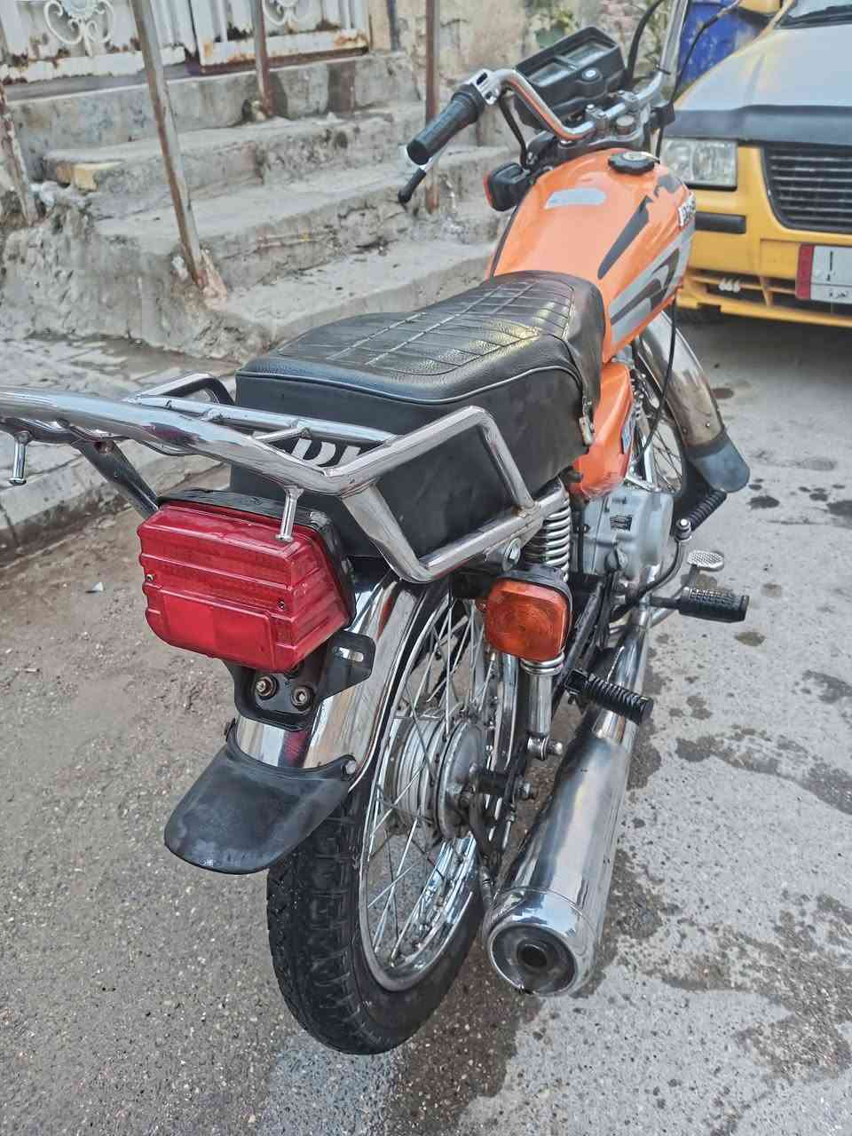 السلام عليكم  دراجة كلك كفالة من السرقة دراجة. خير من اللة   معمر ٢٥ كلهة كاملة  فقط محرك مديل ٢٠ بي صوت قليل بلجواكيج شلعة معدل ترايك وين ما تريد. مكاني كوت زين القوس ***********
