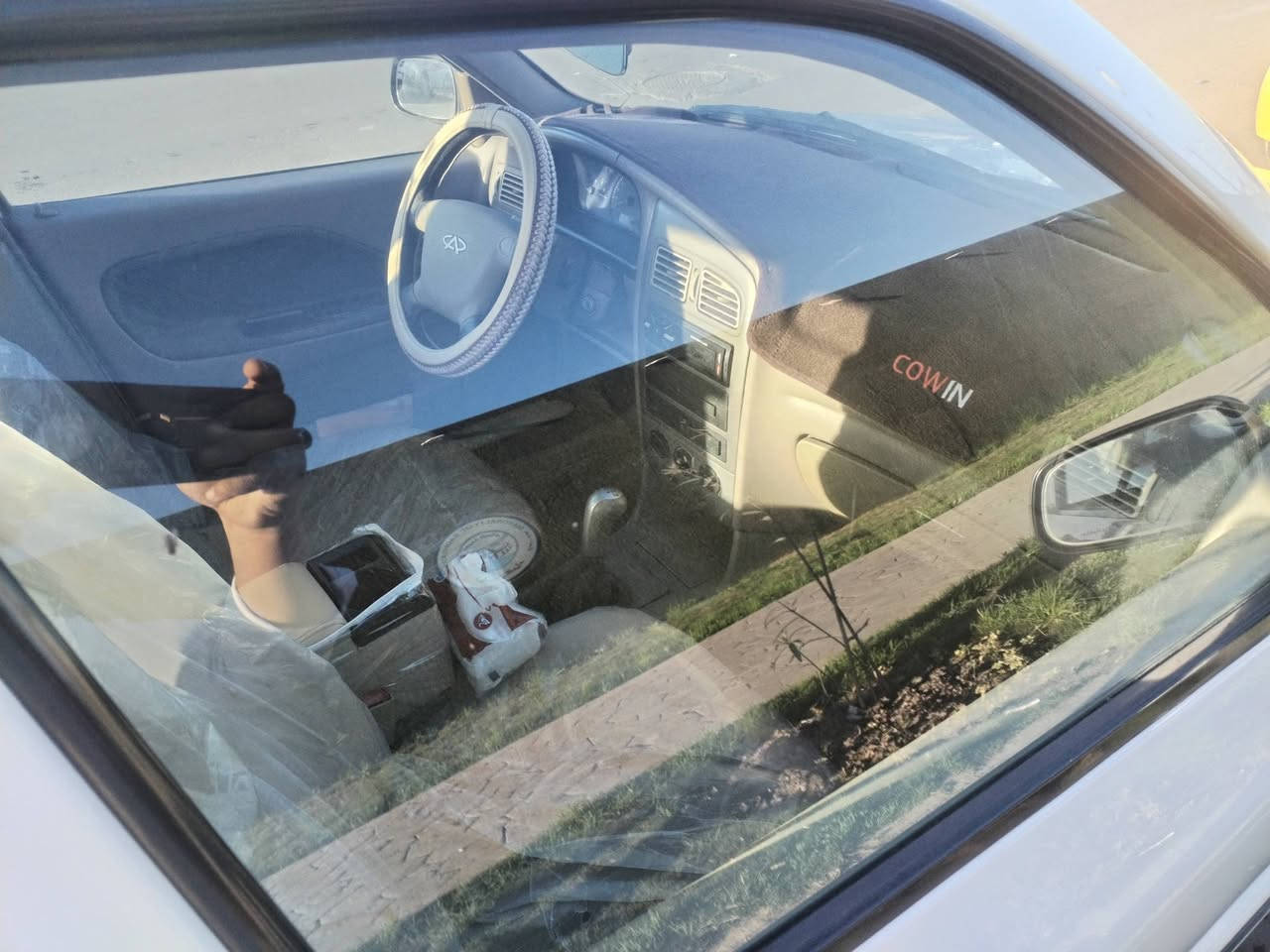 السلام عليكم سياره شيري كوين 2009  السعر 35 وبيهة مجال والسياره بسمي بغداد الرقم هاتف ***********
