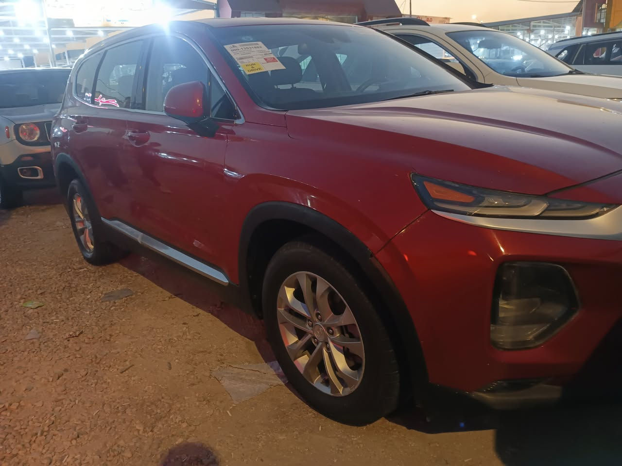 سلام عليكم سنتافيه مديل 19 حره بدون رقم منفيس بسمي صاعده هزه وارد مريكي 
مكينه 2400 ماشيه 70 الف فول مواصفات بصمه تبريد خلفي امامي حساسات شاشه كشنات كهربائي 

حادث جاملغ أو بنيد صور الحادث موجوده ..ترهم مراوس 

. مكانه ناصريه .. السعر 135 بيه مجال بسيط .. الاستفسار 

اتصل ***********..‏‪***********‬‏ واتس
