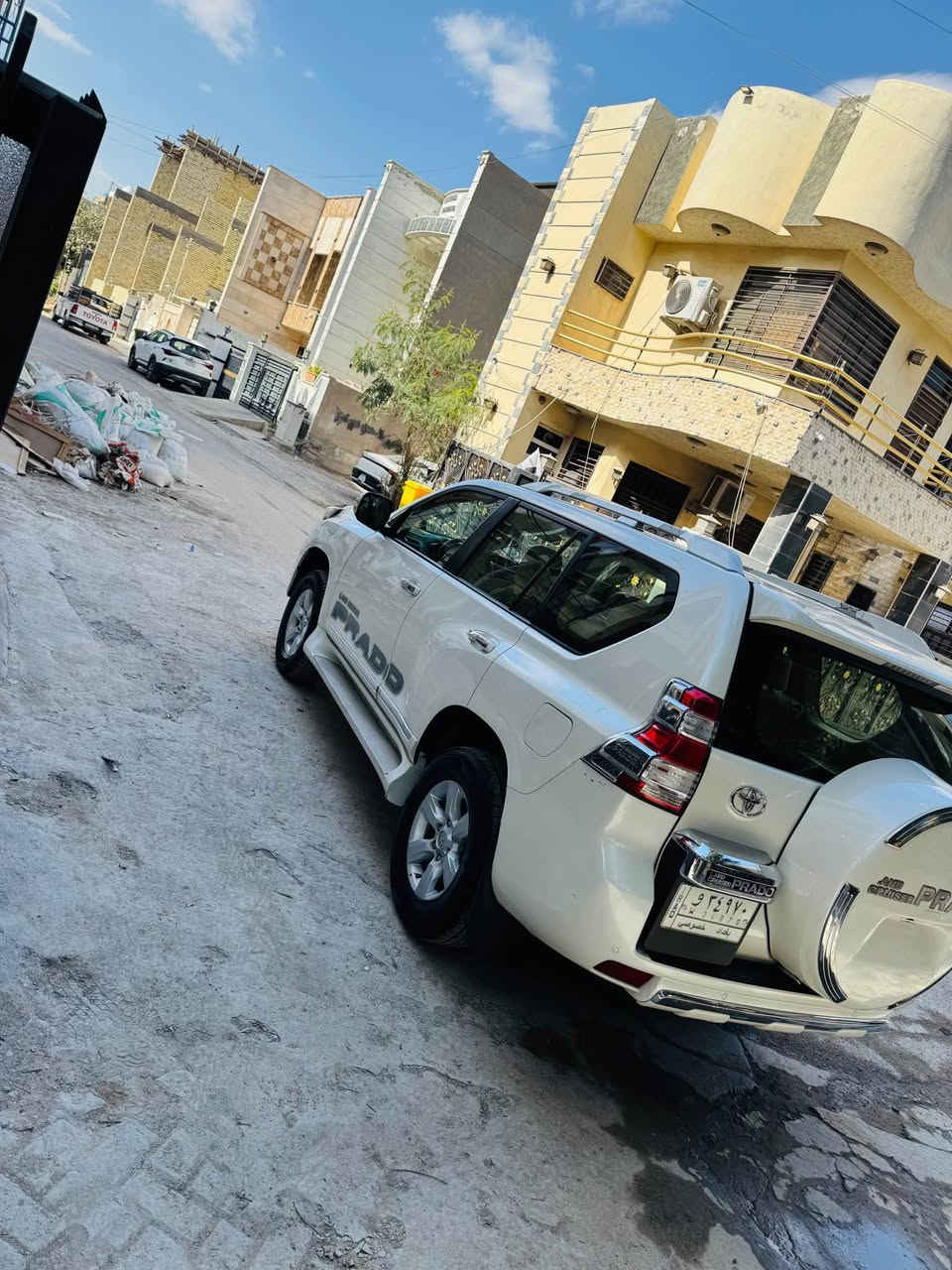 السلام عليكم
برادو موديل 2014 فول
لون ابيض صدفي 
TXL
ماشيه 119حقيقي 
بيه صبغ جنح الصندوق الايمن 
على كد شبربل صندوق
رقم بغداد
سونار مرفق بالصور
سعره 297$
مكانه بغدادزيونه
للاتصال *********** بغداد, العراق
