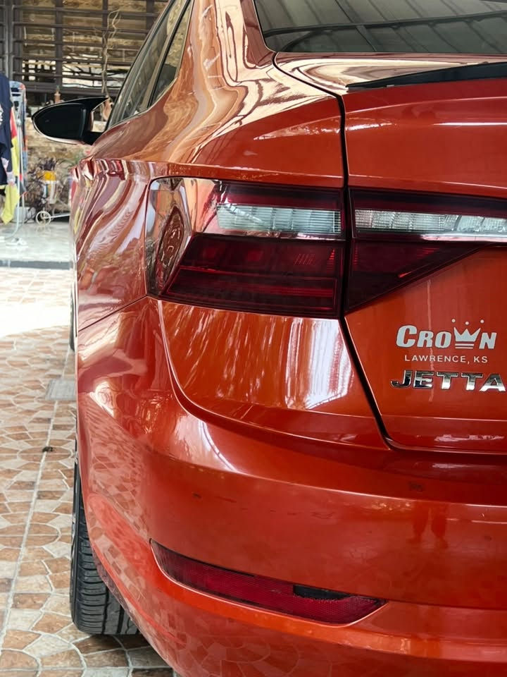 السلام عليكم ورحمة اللّٰه وبركاته
فولكس واكن جيتا ( بيع او مراوس )

Volkswagen Jetta 2020 U

السعر 143

حادث بنيد فقط ومصلح نفسه موصفات ...

.... .....S..

لون مميز ومتغير في الظل إلى لونين مشمشي برتقالي

رقم أربيل 

ماشي 80  مايل وقابل للزياده 

  

1- محرك 1400 تيربو Turbo تسارع مخيف

3 كير اوتو + عادي اس S

Bluetooth شاشة - 4

5 - شاشة اعطال عرض الإشعارات

6 - كامره نظام النقطه العمياء

7 - إطفاء ذاتي عند التوقف

8 - حساسات توقف ذاتي

9 - فول رادارات جانبي + كروز سرعه 

10- ويل 17 بلادي : تايرات جديد + سياره عليها ادامه عامه متصرف عليها الف دينار .. 

 رقم الهاتف  . *********** . مكان كركوك شارع القدس .
